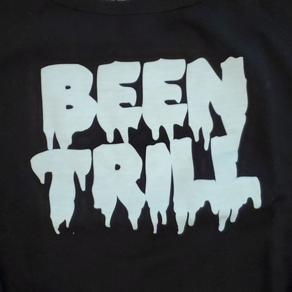 Women's Been Trill Sweater - Picture 2 of 5